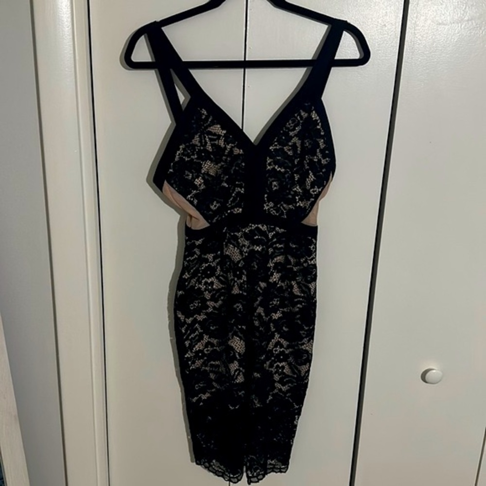 MIDI lace dress